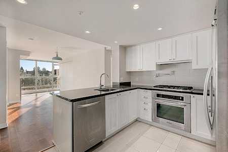 9373 Hemlock Drive #521 Richmond, BC V6Y 0A9