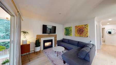 2133 Dundas Street #206 Vancouver, BC V5L 1J7