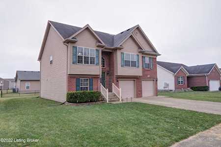 229 Redcrest Dr Shepherdsville, KY 40165
