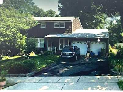 8 Sioux Place Sayreville, NJ 08859
