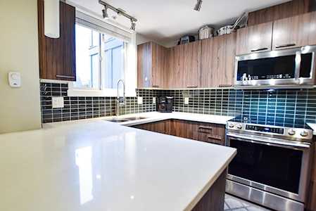 2110 Rowland Street #203 Port Coquitlam, BC V3C 0C2