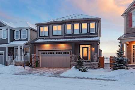 329 Windrow Crescent SW Airdrie, AB T4B 4K2