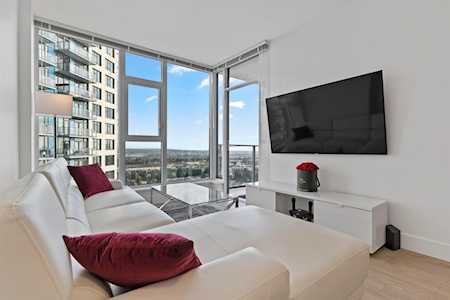 7358 Edmonds Street #2007 Burnaby, BC V3N 0H1