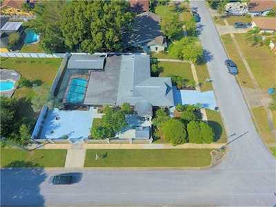 1403 Garden Ave Tarpon Springs, FL 34689