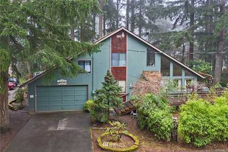 11608 Hillcrest Dr Anderson Island, WA 98303
