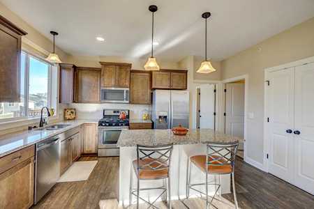 10889 Retreat Lane Woodbury, MN 55129