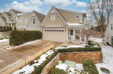 520 E Huron St Milford Vlg, MI 48381