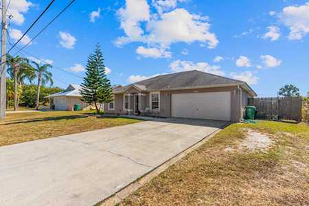 610 SW Carter Avenue Port St Lucie, FL 34984