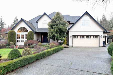 13327 21 Avenue Surrey, BC V4A 9N1