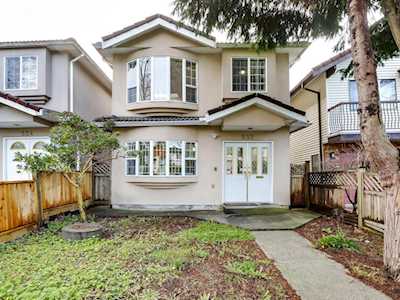 532 E 17th Avenue Vancouver, BC V5V 1B3