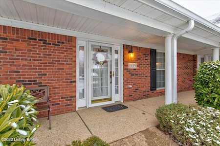 10019 Chenoweth Vista Way Louisville, KY 40299