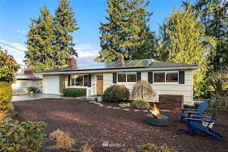 3810 145th Ave SE Bellevue, WA 98006