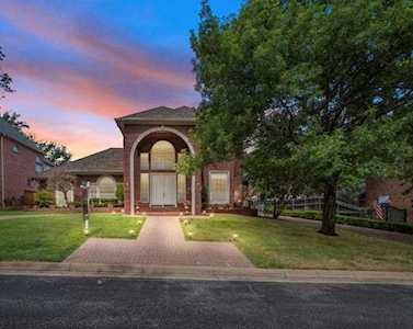 2114 Bay Cove Court Arlington, TX 76013