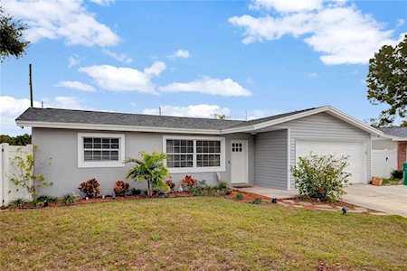 8306 78th TERRACE Seminole, FL 33777