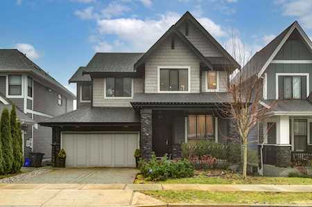 1423 Strawline Hill Street Coquitlam, BC V3E 0L5
