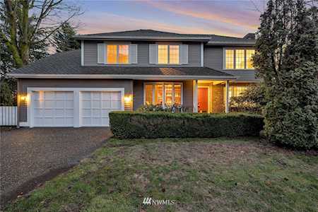 6119 139th Place SE Bellevue, WA 98006