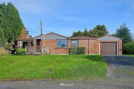 9520 18th Place NW Seattle, WA 98117
