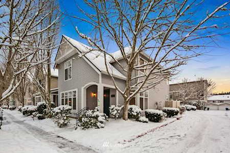 22637 NE 5th Place #70 Sammamish, WA 98074