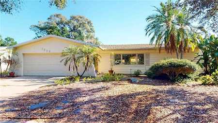 1329 Williams Dr Clearwater, FL 33764