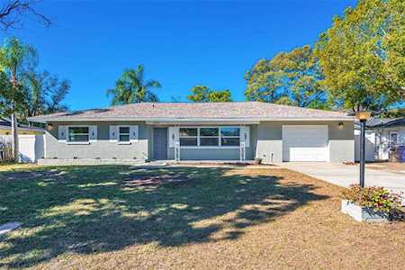 1010 Emerson Dr Dunedin, FL 34698