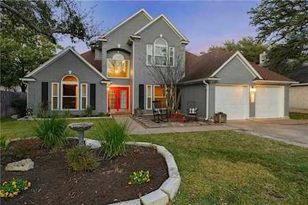 8802 Fritsch DR Austin, TX 78717