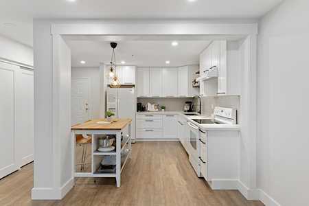 1310 Cariboo Street #404 New Westminster, BC V3M 1X2