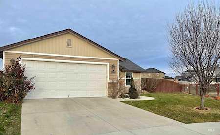 1990 E Deerhill Dr. Meridian, ID 83642