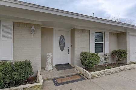 3720 Royal Crest Fort Worth, TX 76140