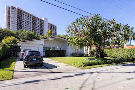 11500 N Bayshore Dr North Miami, FL 33181