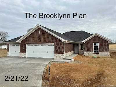 5517 Limestone Creek Dr Charlestown, IN 47111