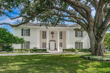 4901 New Providence Ave Tampa, FL 33629