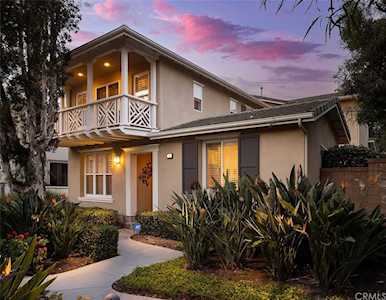 2 Ellistone #48 Irvine, CA 92602
