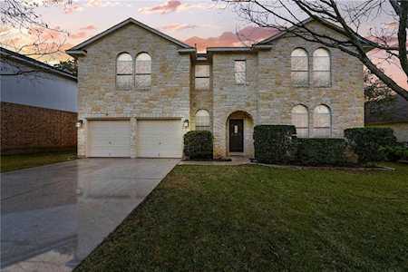 1607 Country Squire DR Cedar Park, TX 78613