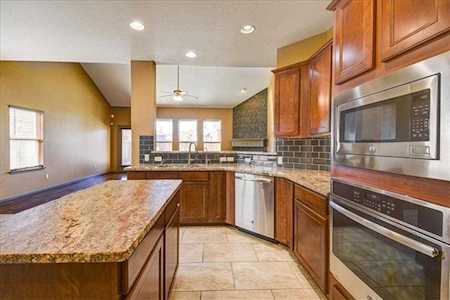 4928 Scenic Lake DR Georgetown, TX 78626