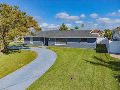5014 Pompano Dr New Port Richey, FL 34652