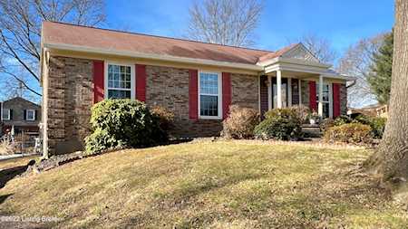 7600 Northern Spy Ct Louisville, KY 40228