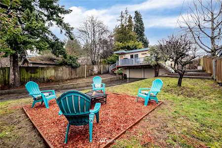 22025 8th Ave S Des Moines, WA 98198