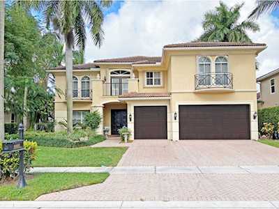 8891 Valhalla Drive Delray Beach, FL 33446