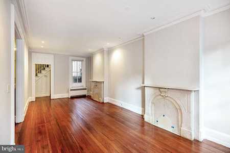 726 S 16th St Philadelphia, PA 19146