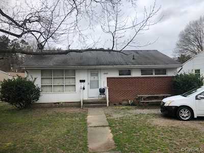 2302 N Whitehill Dr Petersburg, VA 23803
