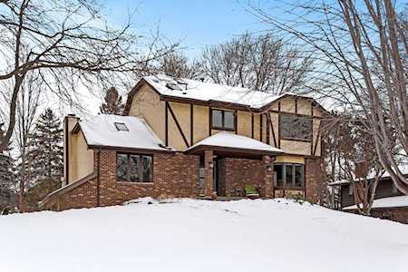 1528 Mcclung Drive Arden Hills, MN 55112