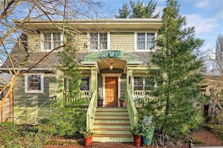 9252 7th Ave NW Seattle, WA 98117