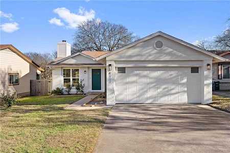 8303 Treehouse LN Austin, TX 78749