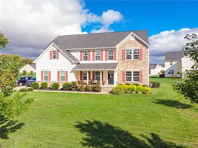 12108 Winbolt Ct Chester, VA 23836