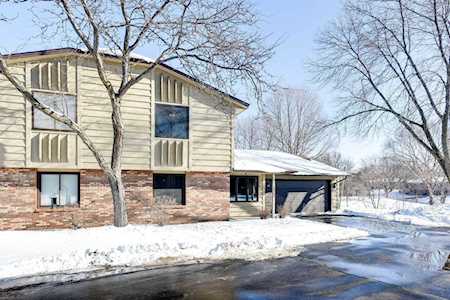 15297 40th Avenue N Plymouth, MN 55446