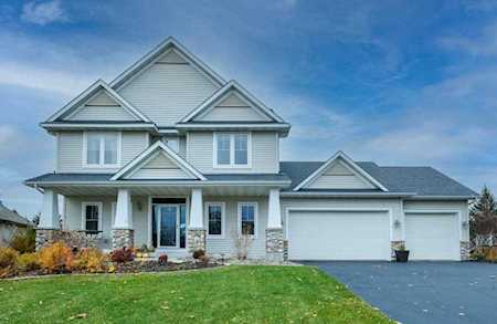 9633 Dunes Avenue Cottage Grove, MN 55016