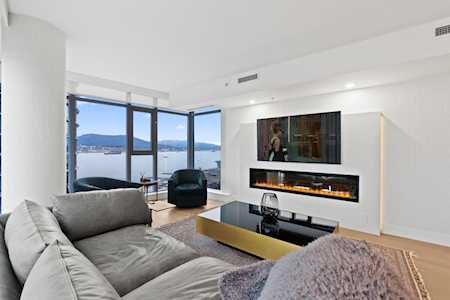 1205 W Hastings Street #2002 Vancouver, BC V6E 4T7