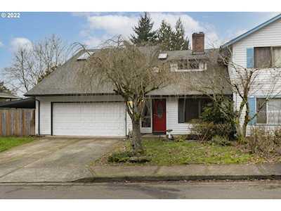 16570 SW Hargis Rd Beaverton, OR 97007