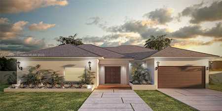 4270 SW 5th Ter Miami, FL 33134