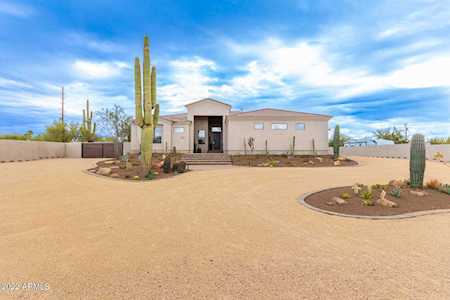 6133 E Dixileta Drive Cave Creek, AZ 85331